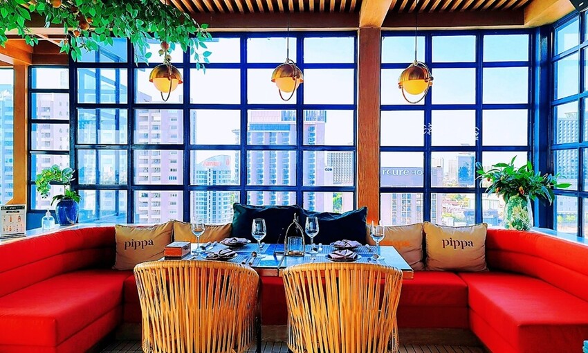 泰國芭達雅美食推薦|知名A-ONE Hotel集團品牌餐廳，超Chill！3家網美必訪餐廳，無敵海景、浪漫夕陽，美照與美味兼具的雙重享宴，做好筆記準備衝!　　