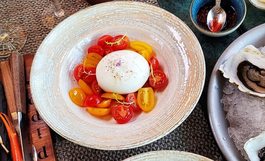 泰國芭達雅美食推薦|知名A-ONE Hotel集團品牌餐廳，超Chill！3家網美必訪餐廳，無敵海景、浪漫夕陽，美照與美味兼具的雙重享宴，做好筆記準備衝!　　