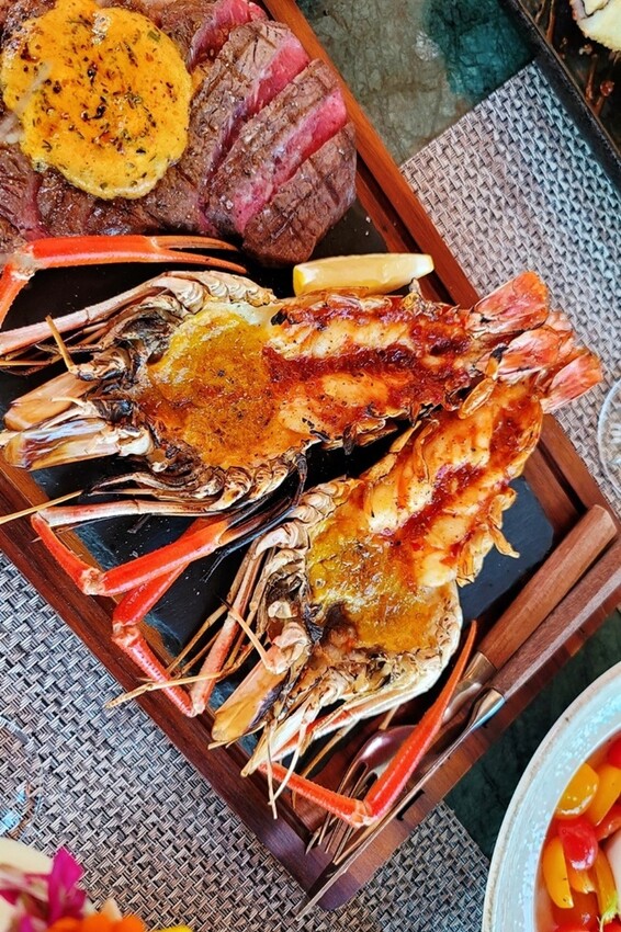 泰國芭達雅美食推薦|知名A-ONE Hotel集團品牌餐廳，超Chill！3家網美必訪餐廳，無敵海景、浪漫夕陽，美照與美味兼具的雙重享宴，做好筆記準備衝!　　