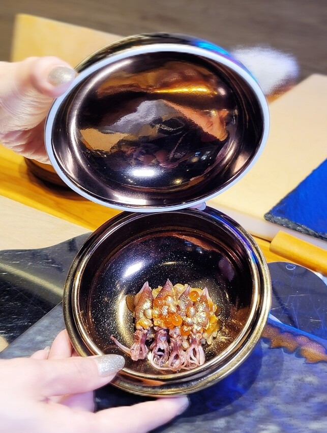 泰國芭達雅美食推薦|KINJI OMAKASE，職人手作日式無菜單料理，打造視覺味覺雙饗宴。還有獨家豪華遊艇出海享受奢華日料！！！