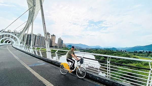 IMG_1052.jpg IMG_1052.jpg