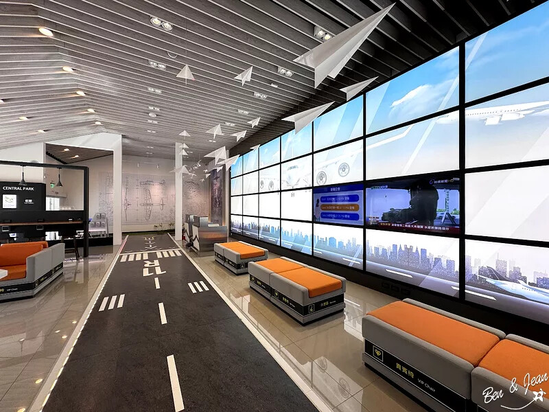 台中市西屯區台中中央公園遊客中心》最酷的遊客中心，以飛航為主題室內景點、免費參觀超有趣