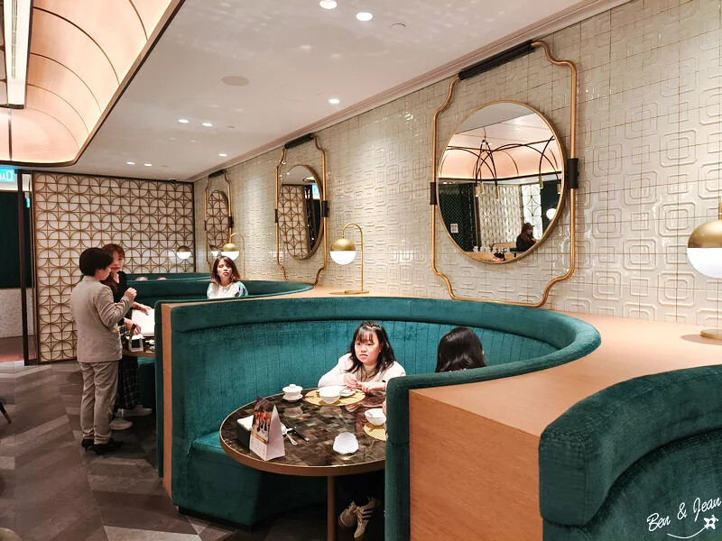 澳門澳門范思哲豪華酒店(Palazzo Versace Macau)》義大利殿堂級品牌，華麗格調、絢爛堂皇的設計品味，從裏到外