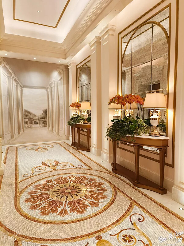 澳門澳門范思哲豪華酒店(Palazzo Versace Macau)》義大利殿堂級品牌，華麗格調、絢爛堂皇的設計品味，從裏到外