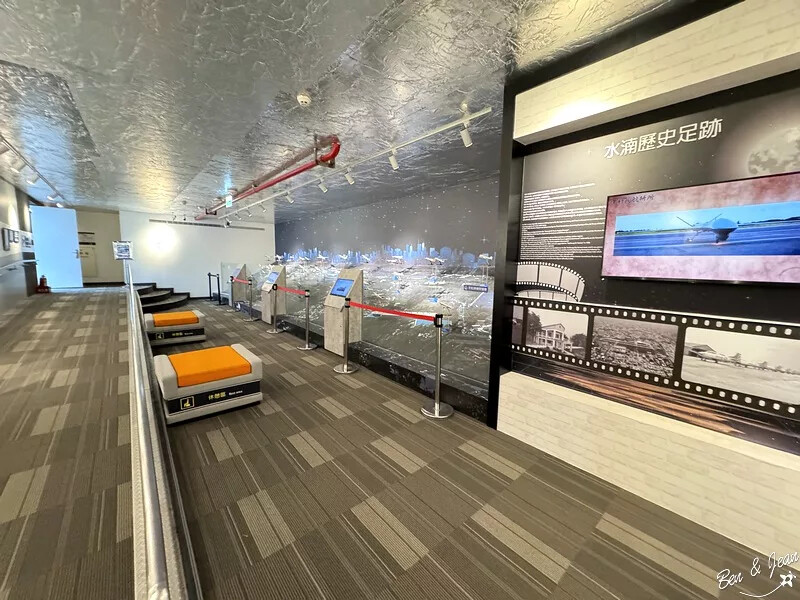 台中市西屯區台中中央公園遊客中心》最酷的遊客中心，以飛航為主題室內景點、免費參觀超有趣