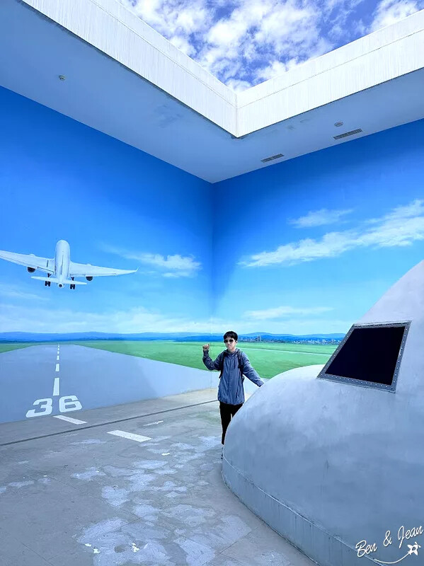 台中市西屯區台中中央公園遊客中心》最酷的遊客中心，以飛航為主題室內景點、免費參觀超有趣