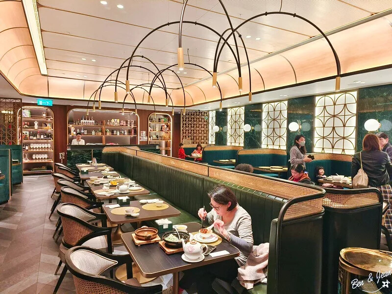 澳門澳門范思哲豪華酒店(Palazzo Versace Macau)》義大利殿堂級品牌，華麗格調、絢爛堂皇的設計品味，從裏到外