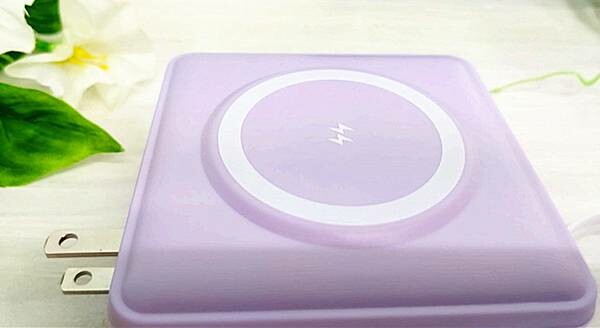 超大容量閃電快充行動電源推薦｜ONAIR萬國充磁吸自帶線(可拆式)支架行動電源｜ONAIR 多功能行動電源｜五合