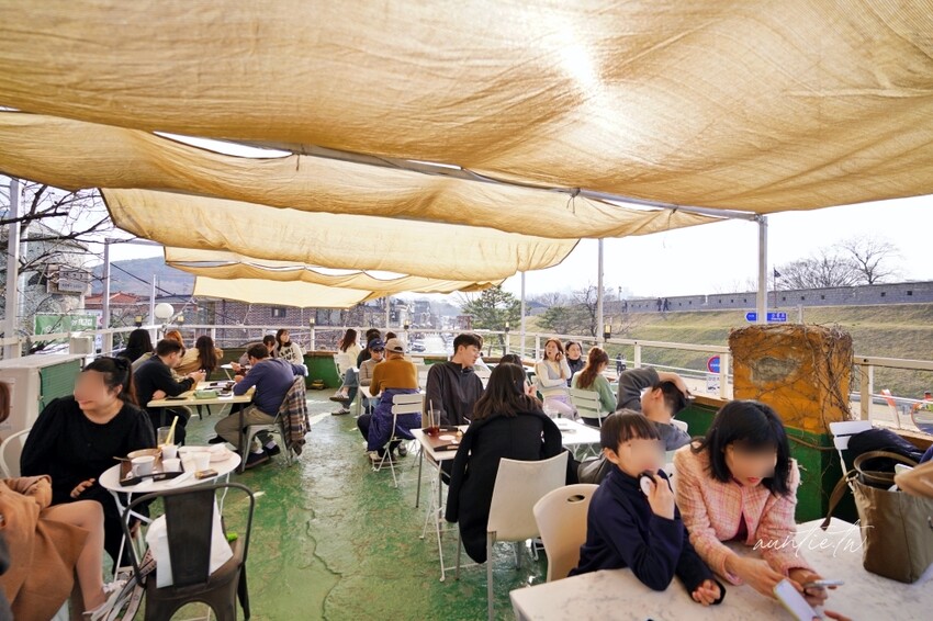 韓國【韓國】水原美食｜行宮刨冰 행궁빙수，濃郁韓式紅豆牛奶年糕冰，水原甜品推薦