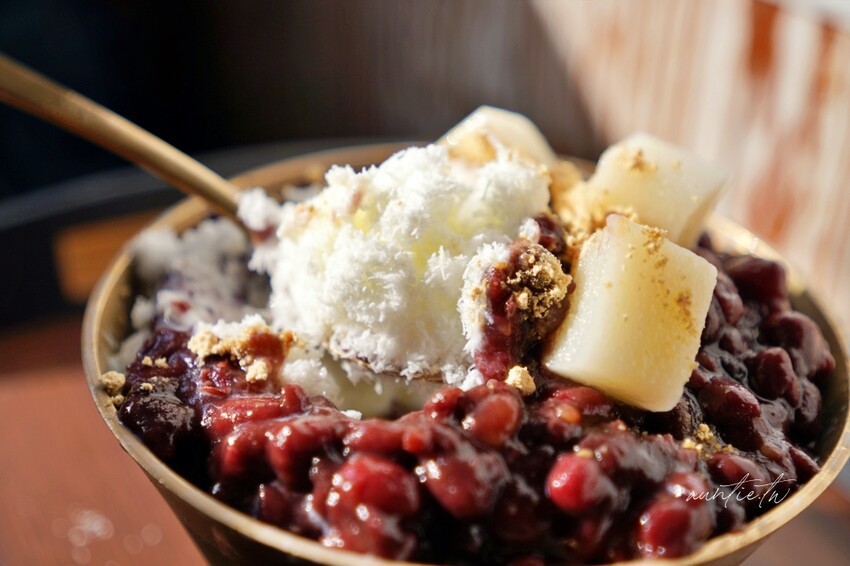 韓國【韓國】水原美食｜行宮刨冰 행궁빙수，濃郁韓式紅豆牛奶年糕冰，水原甜品推薦