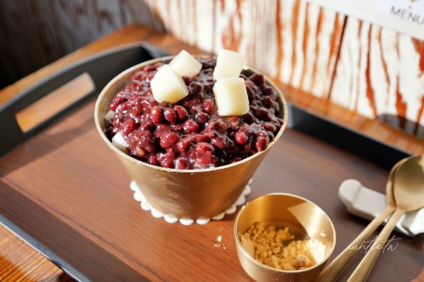 韓國【韓國】水原美食｜行宮刨冰 행궁빙수，濃郁韓式紅豆牛奶年糕冰，水原甜品推薦