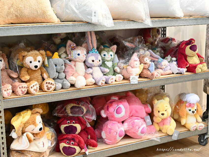 嘉義市東區皮爾卡登寢具文創園區｜嘉義免費景點推薦！千坪倉庫，在地經營國際品牌，高CP值寢具通通有，停車超方便