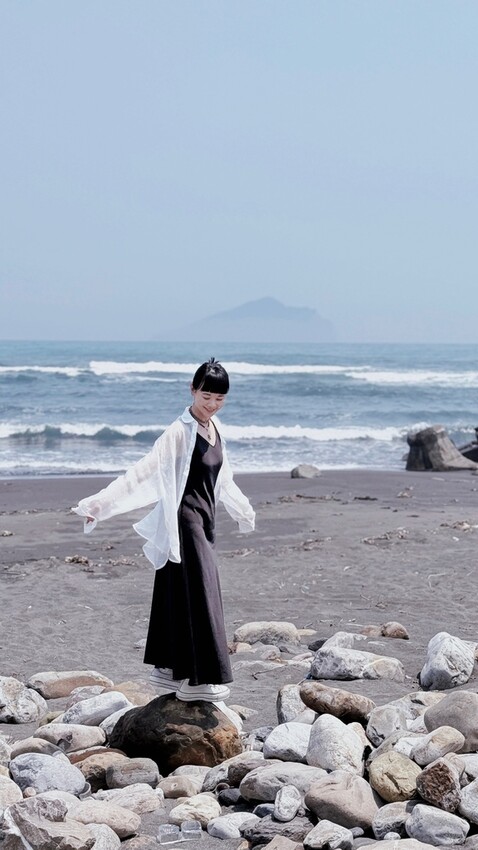 宜蘭縣頭城鎮403地震後的龜山島龜首沒斷，原來只是微整形，微浪漫的竹安海堤