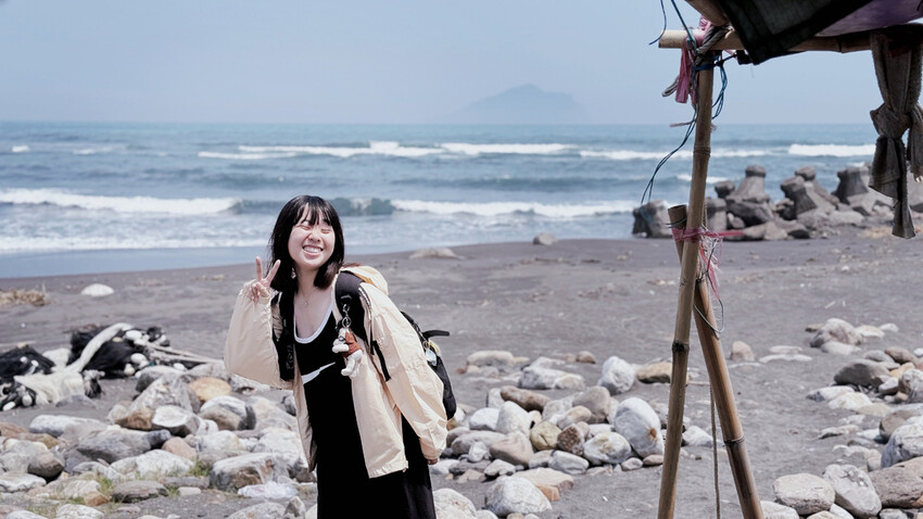 宜蘭縣頭城鎮403地震後的龜山島龜首沒斷，原來只是微整形，微浪漫的竹安海堤