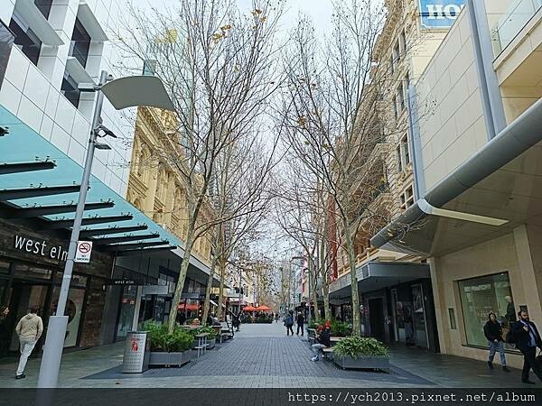 伯斯市中心商業街區／海伊林蔭道Hay Street Mall