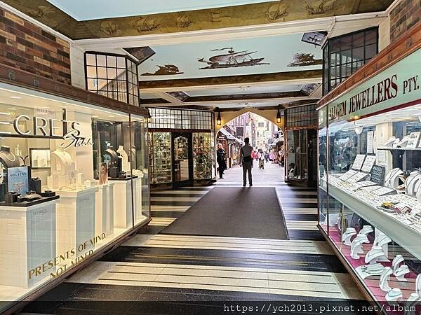 伯斯市中心商業街區／海伊林蔭道Hay Street Mall