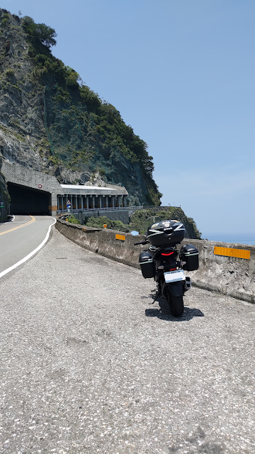 駐車空間 (蘇花觀音石前)