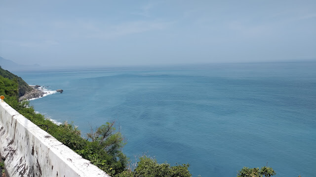 駐車空間 (蘇花觀音石前)