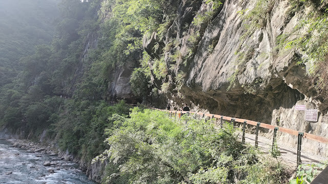 中橫公路 - 砂卡礑步道 中橫公路 - 砂卡礑步道