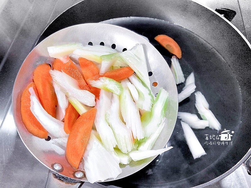 烹飪筆記│涼拌豬肝，正確洗豬肝才有粉嫩的口感