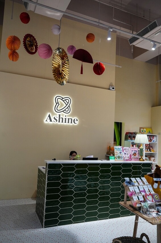 台中市大里區達克比來台中囉!!體驗達克比辦案巨型草叢大冒險,還有故事分享會可以同樂喔!台中活動|大里藝術廣場 Dali Ar