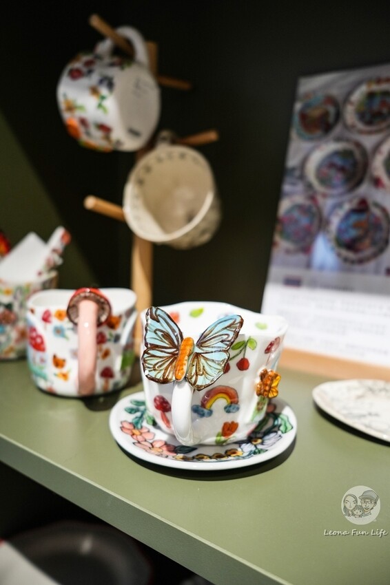 台中市大里區達克比來台中囉!!體驗達克比辦案巨型草叢大冒險,還有故事分享會可以同樂喔!台中活動|大里藝術廣場 Dali Ar