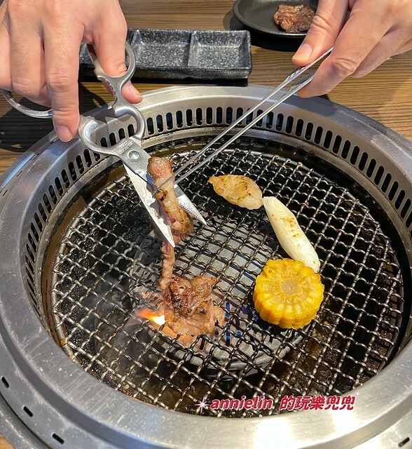日本◎【東京渋谷、秋葉原－和牛燒肉吃到飽】肉屋横丁－和牛100分鐘吃到飽＋酒水暢飲只要1800元！