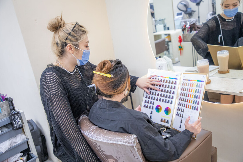 台北平價染髮推薦｜網美必染顯白韓流色系｜大安區職人髮型設計尤拿Una