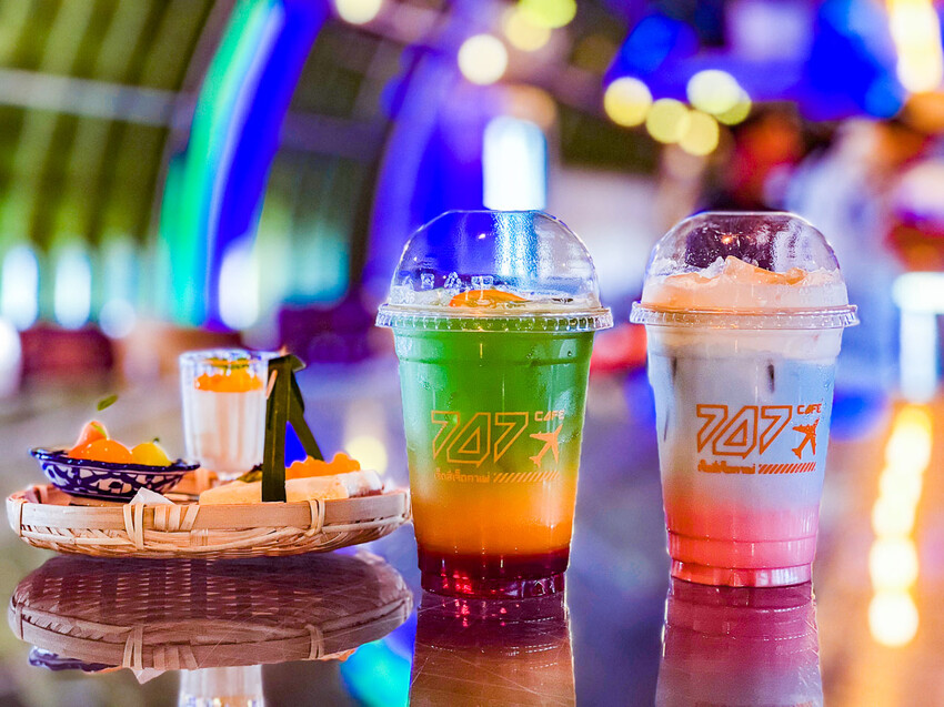 泰國747 CAFE BANGKOK｜有錢就是任性！直接拉一台747飛機來開咖啡廳