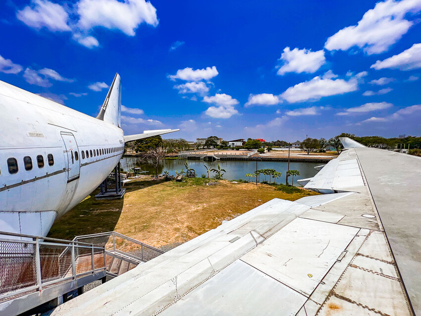 泰國747 CAFE BANGKOK｜有錢就是任性！直接拉一台747飛機來開咖啡廳