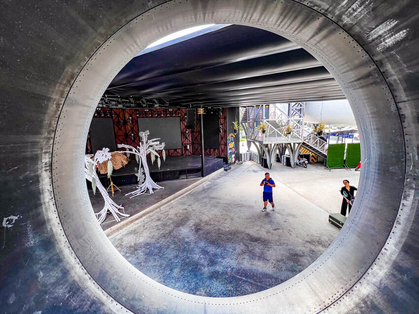 泰國747 CAFE BANGKOK｜有錢就是任性！直接拉一台747飛機來開咖啡廳