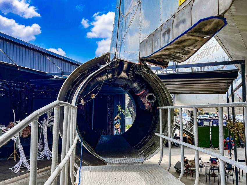 泰國747 CAFE BANGKOK｜有錢就是任性！直接拉一台747飛機來開咖啡廳