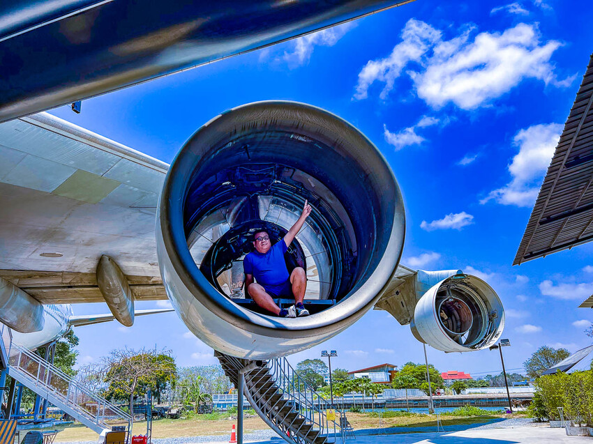 泰國747 CAFE BANGKOK｜有錢就是任性！直接拉一台747飛機來開咖啡廳