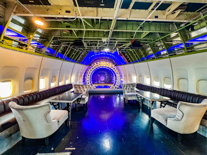 泰國747 CAFE BANGKOK｜有錢就是任性！直接拉一台747飛機來開咖啡廳