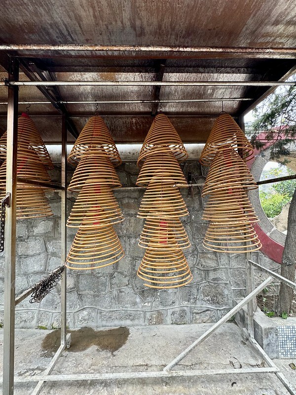 澳門澳門旅遊｜路環散策，遠離喧囂繁華，走入回憶，意外發現熟悉的影視角落。（安德魯蛋撻路環本店、路環聖方濟