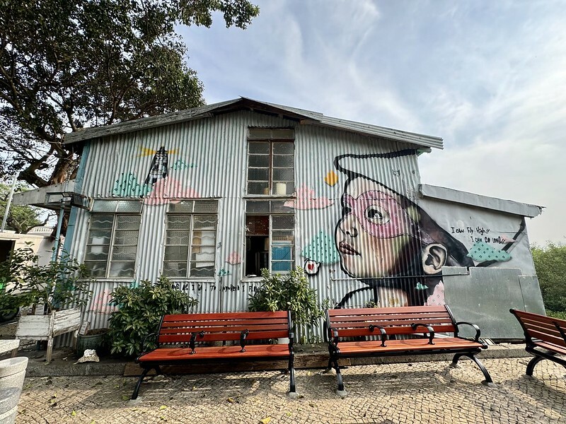 澳門澳門旅遊｜路環散策，遠離喧囂繁華，走入回憶，意外發現熟悉的影視角落。（安德魯蛋撻路環本店、路環聖方濟