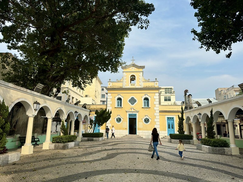 澳門澳門旅遊｜路環散策，遠離喧囂繁華，走入回憶，意外發現熟悉的影視角落。（安德魯蛋撻路環本店、路環聖方濟