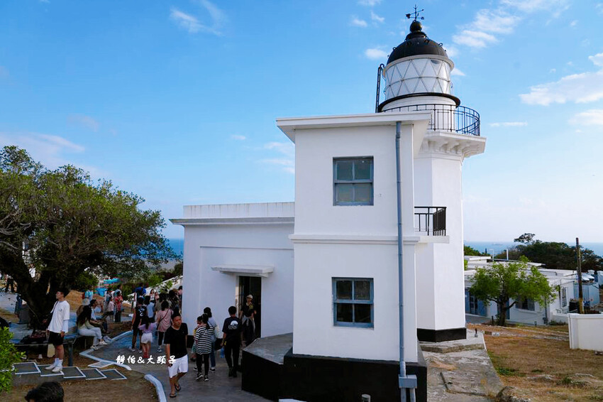 高雄燈塔 ❙ 純白燈塔賞落日、看夜景，越夜越美麗高雄港灣景色