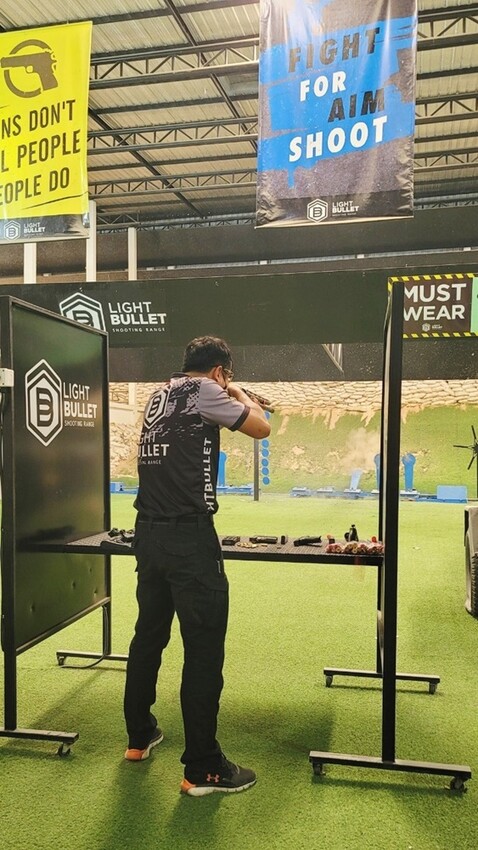 泰國芭達雅必玩景點 | Light Bullet Shooting Range 亞洲超大型真槍實彈射擊場地，安全又刺激絕對不能錯過的體驗！！