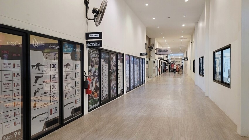 泰國芭達雅必玩景點 | Light Bullet Shooting Range 亞洲超大型真槍實彈射擊場地，安全又刺激絕對不能錯過的體驗！！