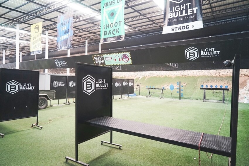 泰國芭達雅必玩景點 | Light Bullet Shooting Range 亞洲超大型真槍實彈射擊場地，安全又刺激絕對不能錯過的體驗！！