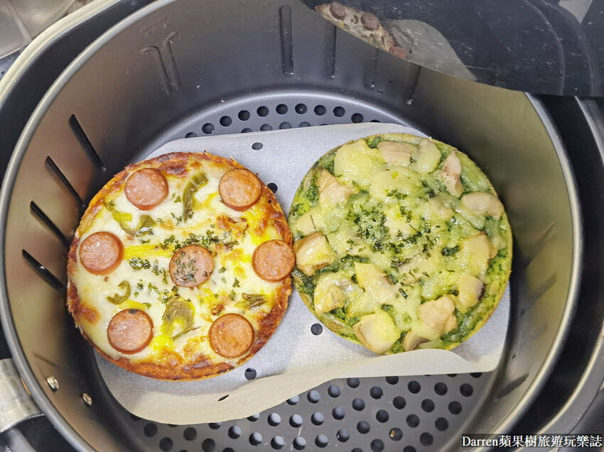 一口馬可貝果披薩,起司貝果7-11價錢,7-11美食推薦,7-11微波食品推薦,7-11食物推薦,7-11微波食品推薦dcard,7-11微波冷凍食品,711貝果,德式辣腸貝果披薩,照燒章魚貝果披薩,青醬菇菇貝果披薩