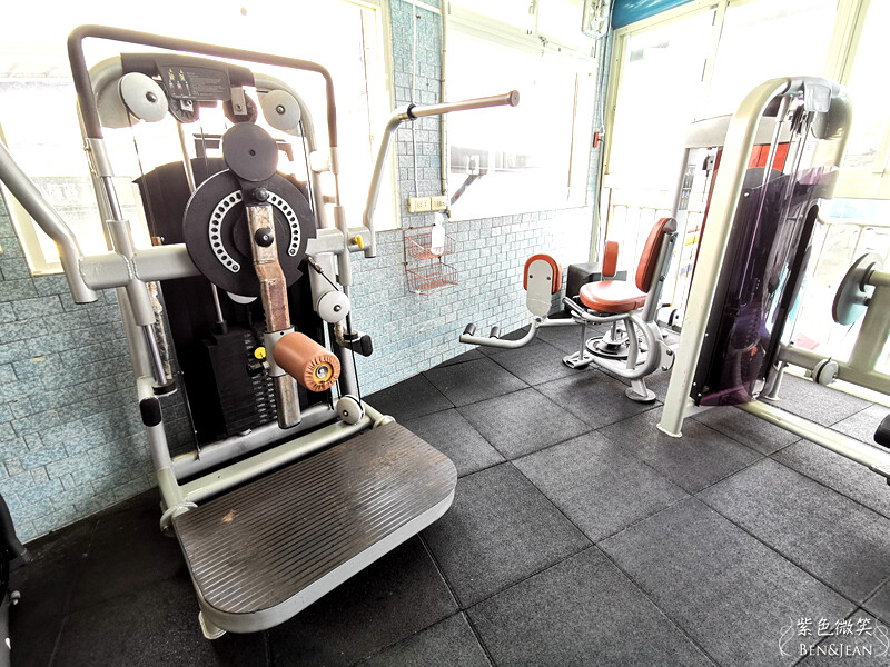 宜蘭縣冬山鄉龍目井湧泉活水游泳池》20元起一票玩到底.奈米氣泡熱水牛奶浴.健身房 SPA 烤箱 蒸汽室~CP值超高