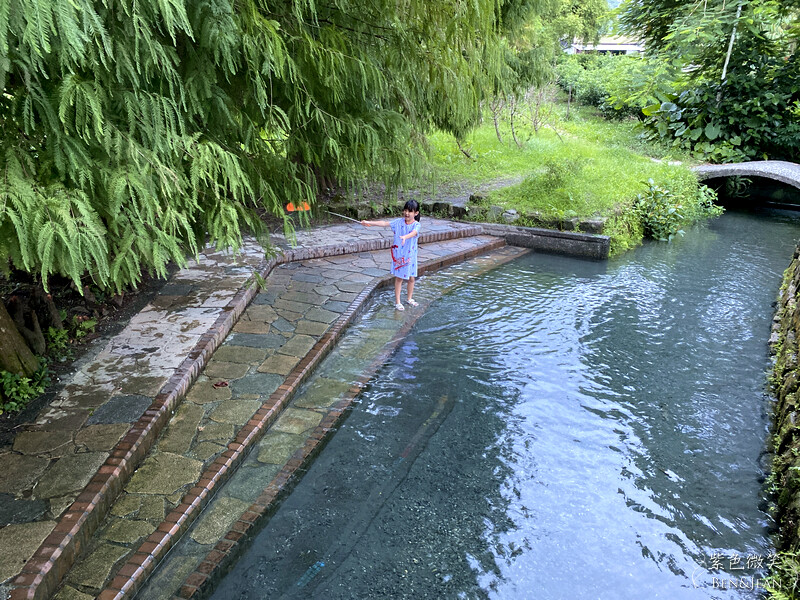 宜蘭縣員山鄉雷公埤》免門票湧泉戲水景點、落羽松秘境、木樁棧橋、環湖步道