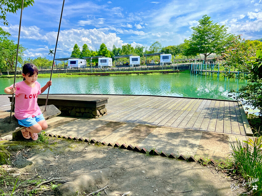 宜蘭縣員山鄉雷公埤》免門票湧泉戲水景點、落羽松秘境、木樁棧橋、環湖步道