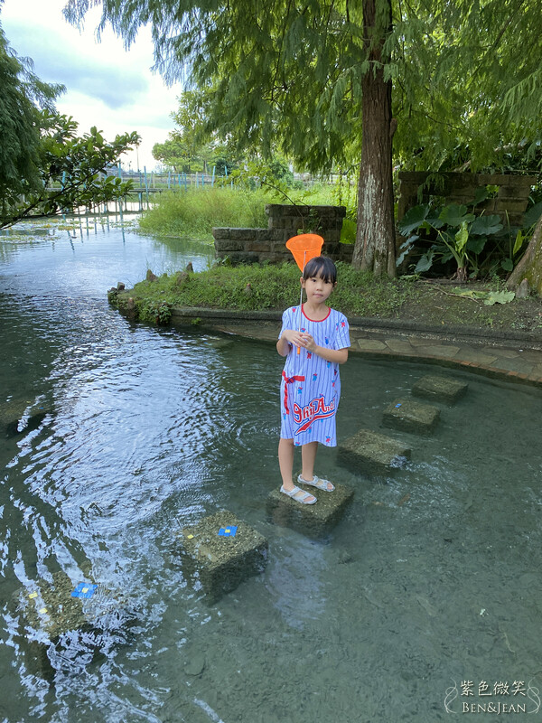 宜蘭縣員山鄉雷公埤》免門票湧泉戲水景點、落羽松秘境、木樁棧橋、環湖步道