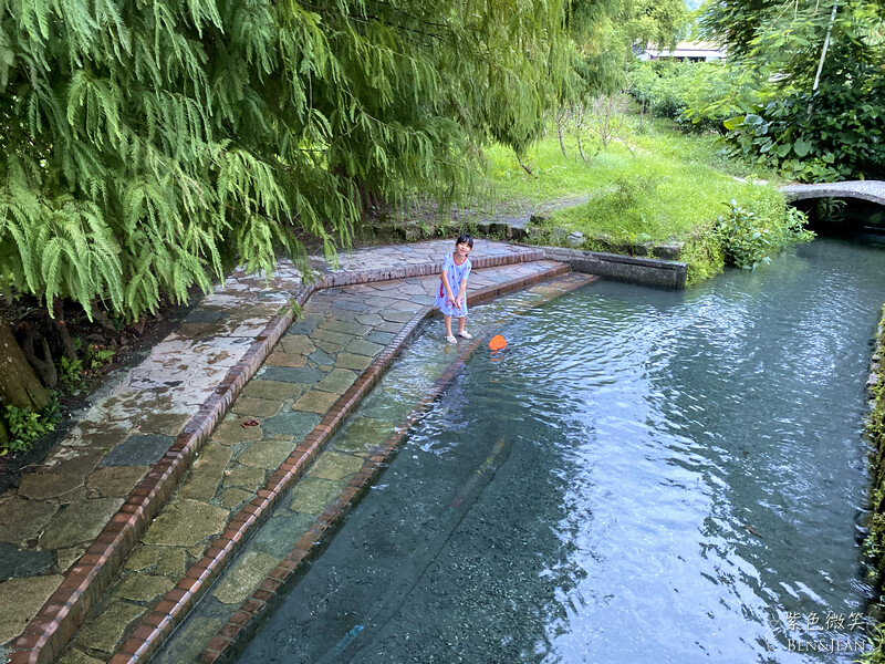 宜蘭縣員山鄉雷公埤》免門票湧泉戲水景點、落羽松秘境、木樁棧橋、環湖步道