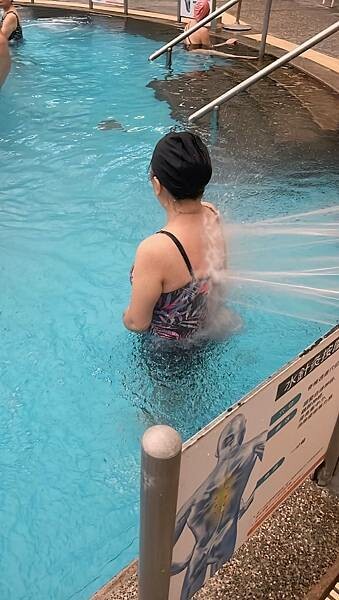 台中市中區(台中/西區)水舞生活會館-台中最舒適的渡假風格泳池俱樂部