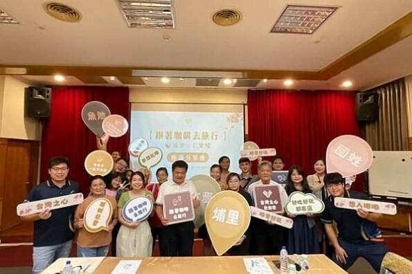 台中市中區(台中/西區)水舞生活會館-台中最舒適的渡假風格泳池俱樂部