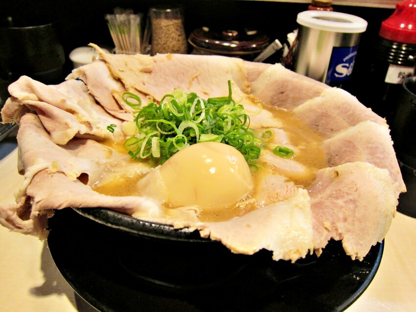 日本【2024大阪必吃美食】心齋橋、難波、道頓堀美食，燒肉、拉麵、壽司推薦